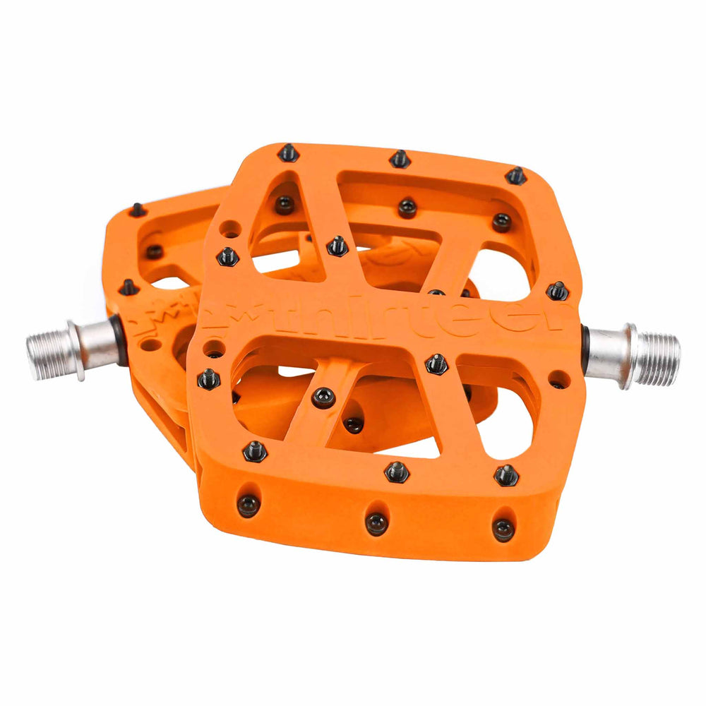 E*thirteen Base Platform Pedals, Composite Body - Naranja