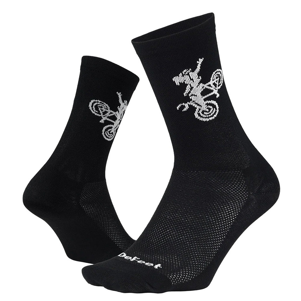 DeFeet Aireator 6" Buck Wild Socks, 7-9, Black