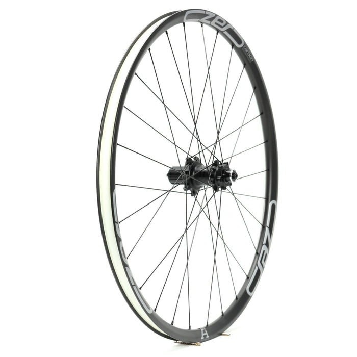 Cannondale CZero 27.5" 135mm QR Carbon Rear Wheel 28h Black/Silver KA076/RR