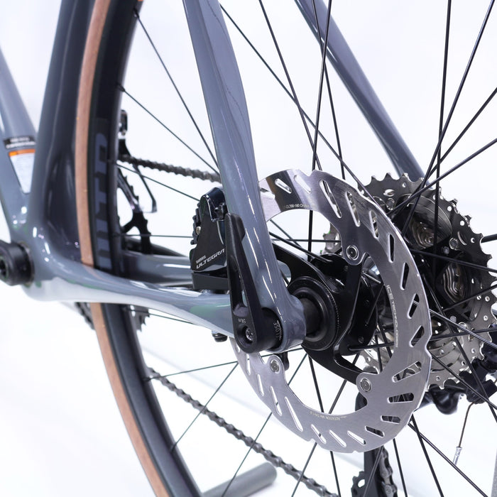 B-Grade Cannondale 2018 Synapse Carbon Disc Ultegra SE 56cm Sage Gray Road Bike
