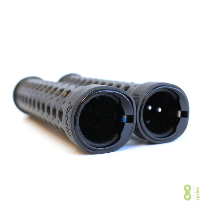 Fabric Slim Bike Grips - Black/Black FP7646U11OS