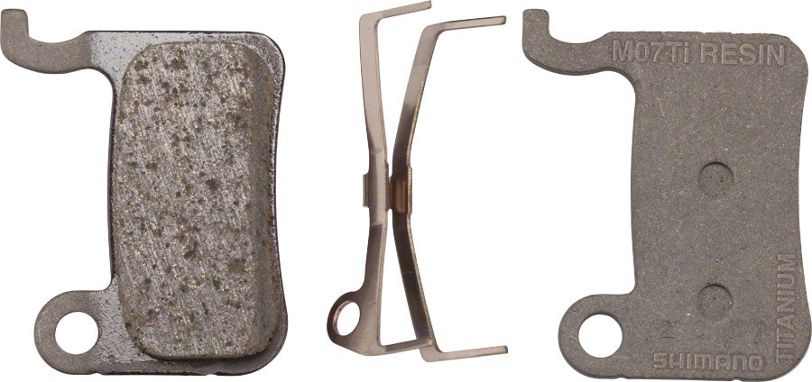 Shimano M07Ti Resin Disc Brake Pads and Spring for XTR BR-M975 Saint BR-