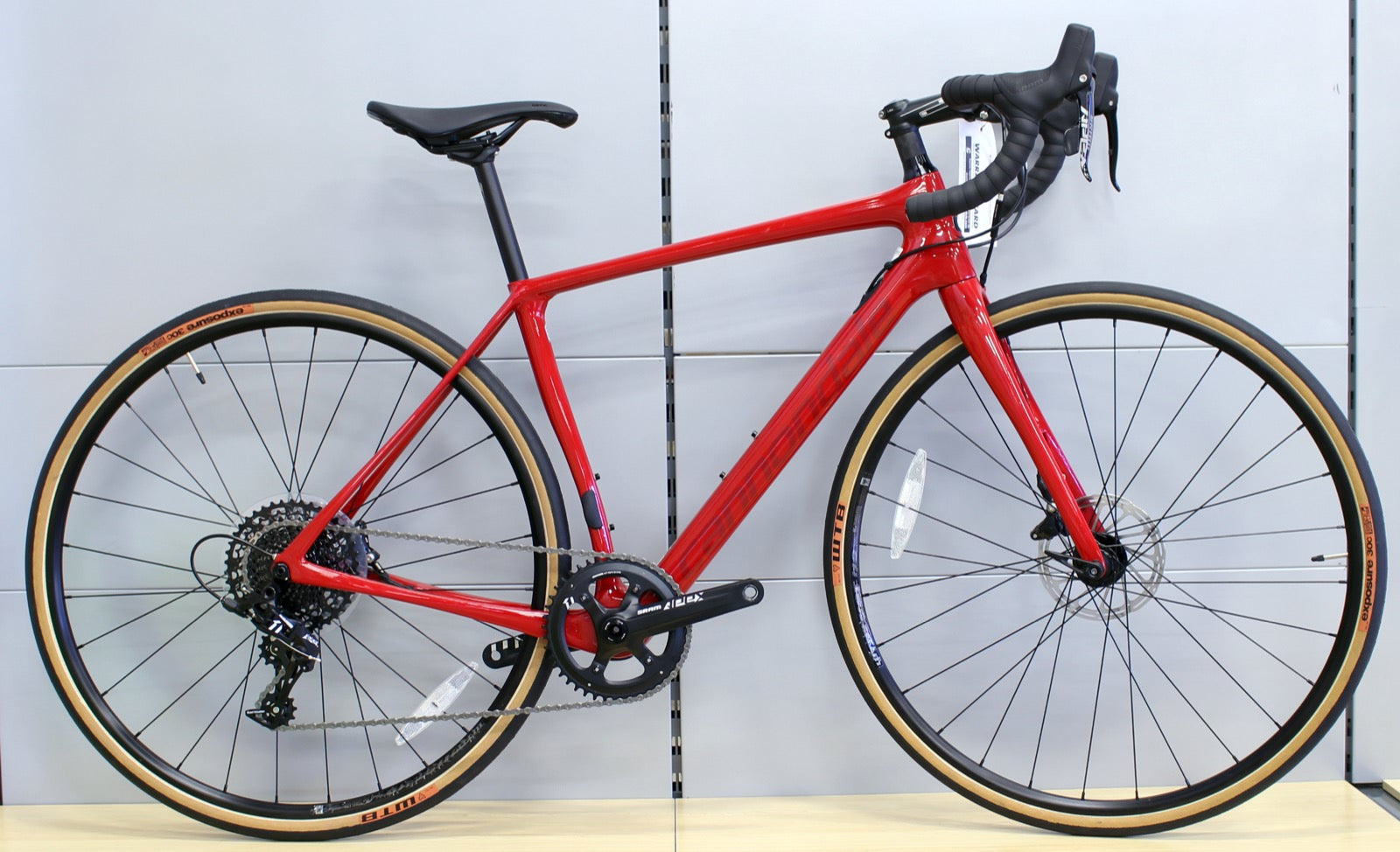 Cannondale 2018 Synapse Carbon Disc SE Apex Women's 51cm Red Bike New - BK1913